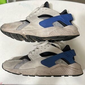 Nike Huarache Social FC edition